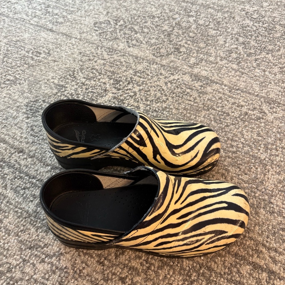 Dansko Zebra Print Mules in Black and Cream - Picture 4 of 7